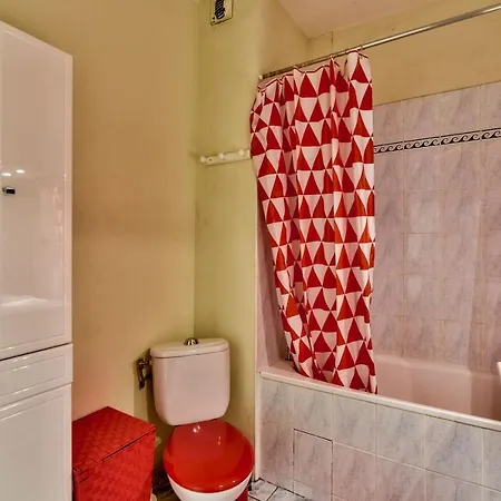 شقة Cosy Of 30m ² With Balcony